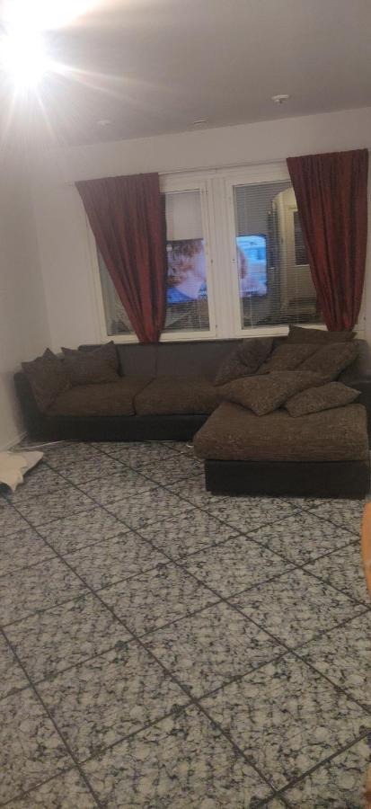 55 Nelioeinen Tilava Rivitalokaksio, 1-4Hloe, Taeydellinen Keittioe, Uudet Kodinkoneet, Laadukas Sauna, Tv, Netflix, Wifi, Kuivaava Pyykinpesukone, Itsekirjautuminen 24H, Avainsaeiloeboxi Koodilla Seinäjoki 외부 사진